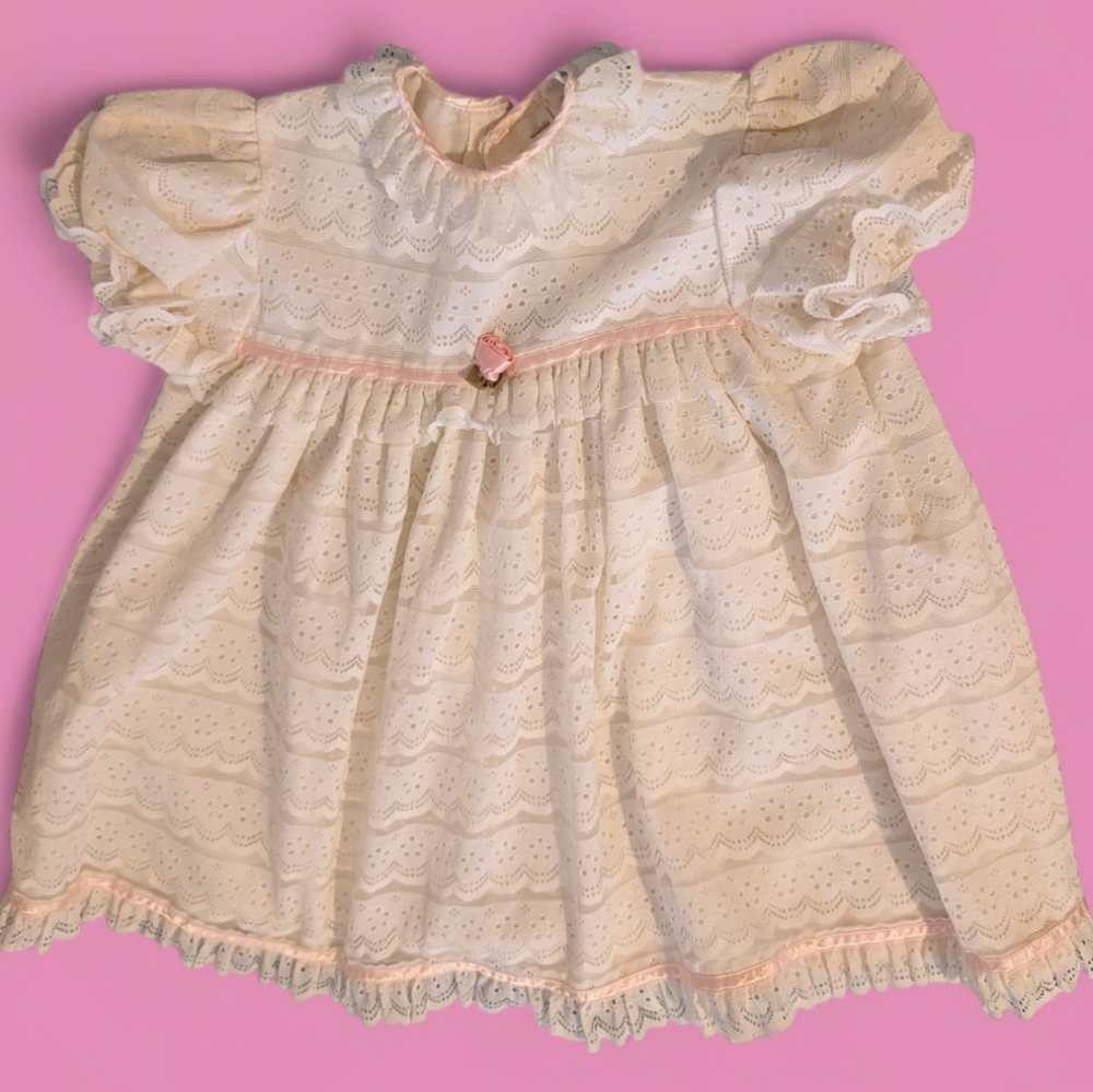 80s Vintage Cinderella union made white Lace Ruffle Satin Girls dress size 5